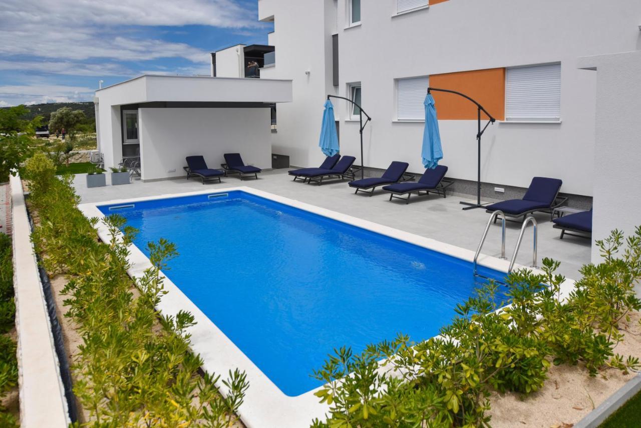 Pool Apartments & Rooms Mare Novalja Exterior foto